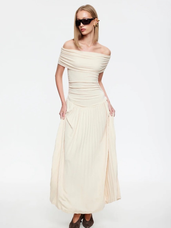 Lioness Dresses & Skirts - Lioness Field Of Dreams Maxi - Biege | A6